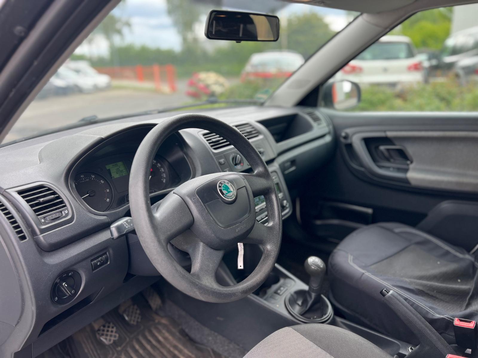 Skoda Fabia 2012 — photo 13