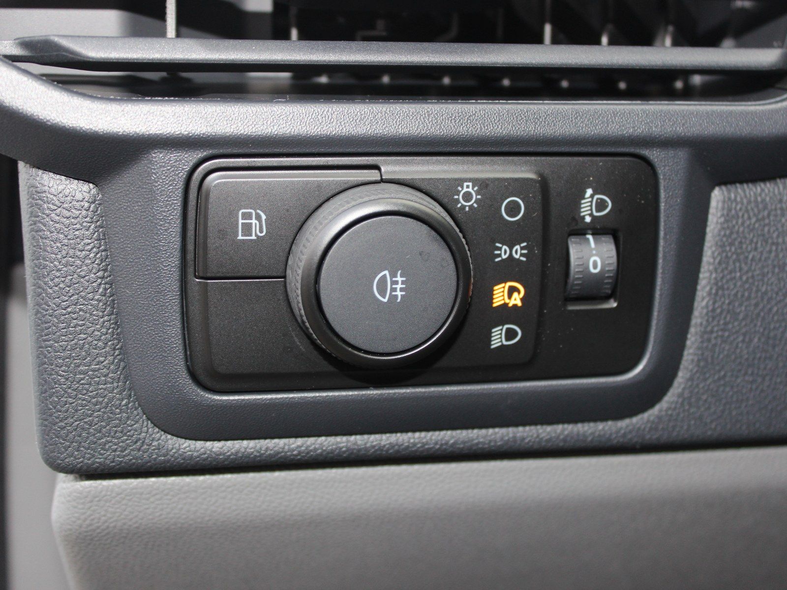 Fahrzeugabbildung Ford Transit Custom 320 L1 Trend FWD Plug-in Hybrid