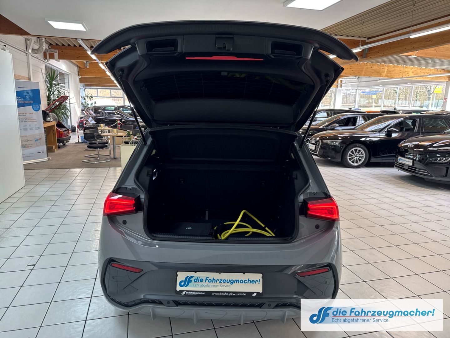 Fahrzeugabbildung CUPRA Born 170 kW Navi Digitales Cockpit 360 Kamera LE