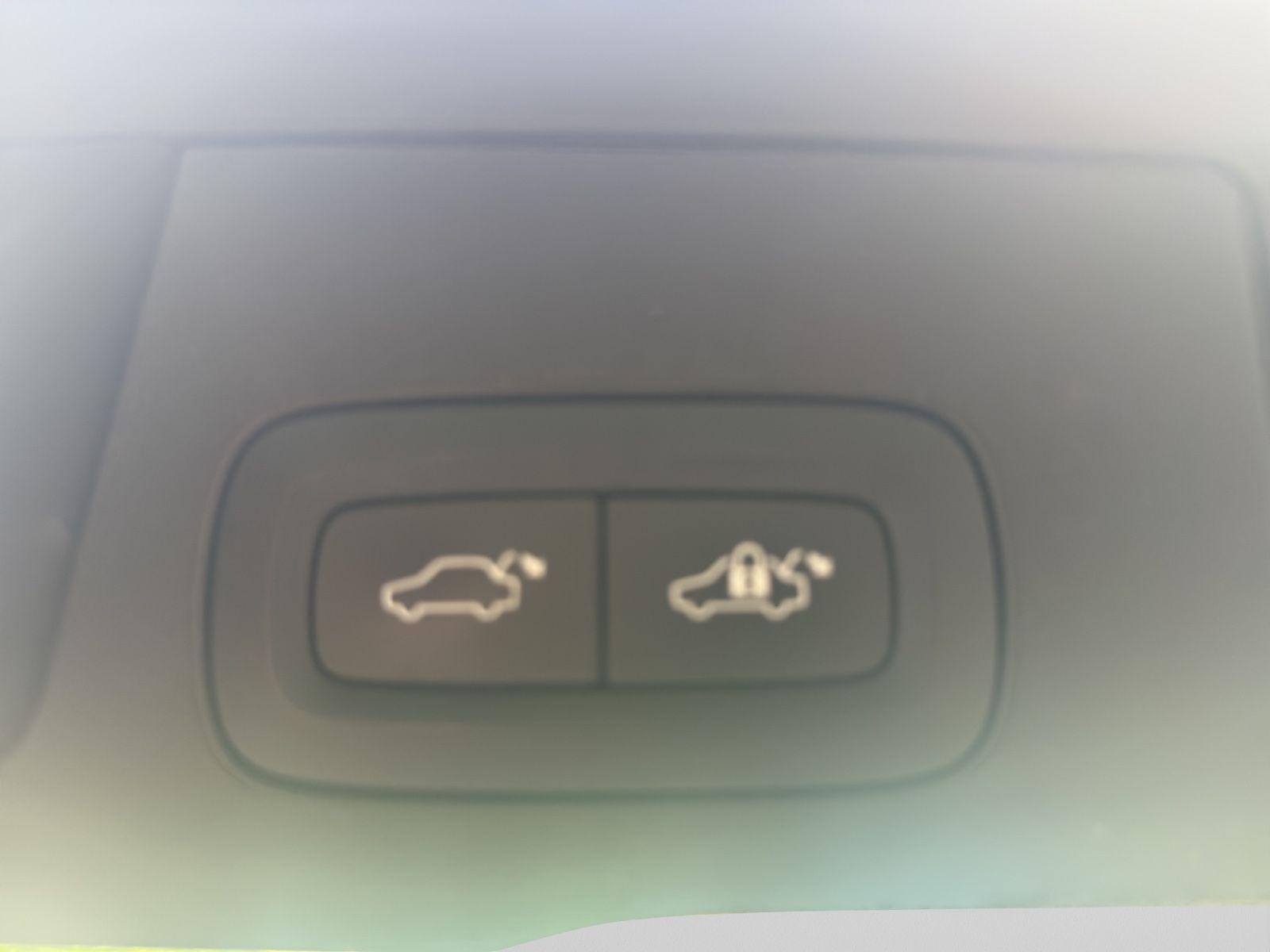 Volvo XC 60 Momentum AWD|1.HAND|SCHECKHEFT|PANO
