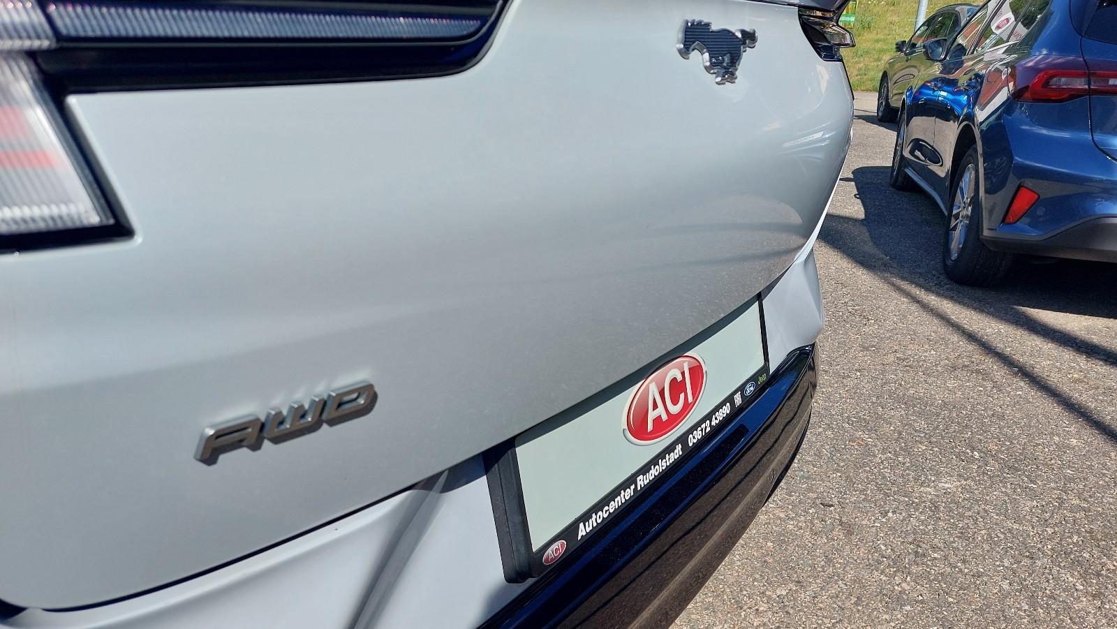 Ford Mustang Mach-E Premium AWD Panoramadach