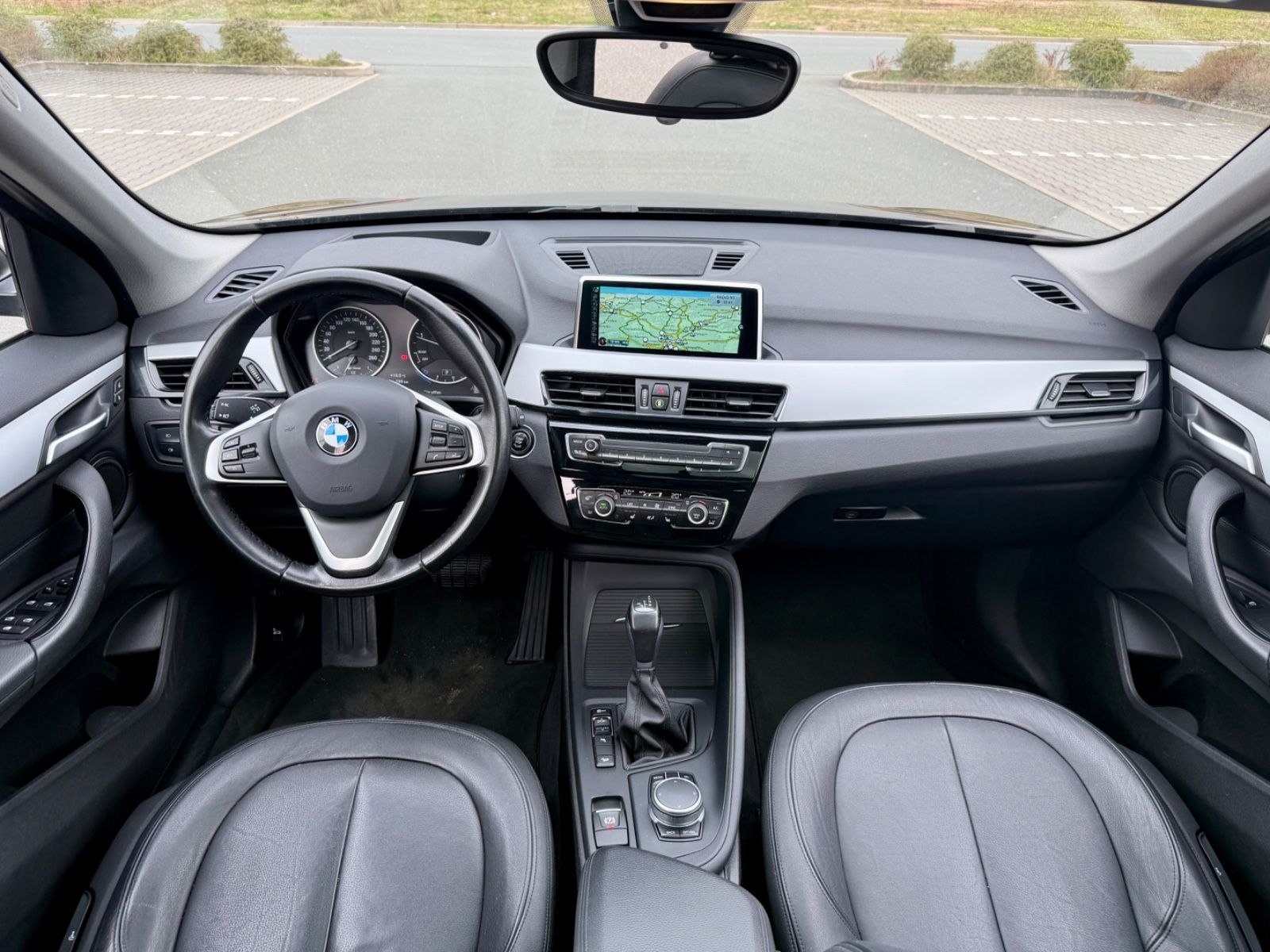 BMW X1 xDrive 20 d Aut. Advantage Top-Ausstattung