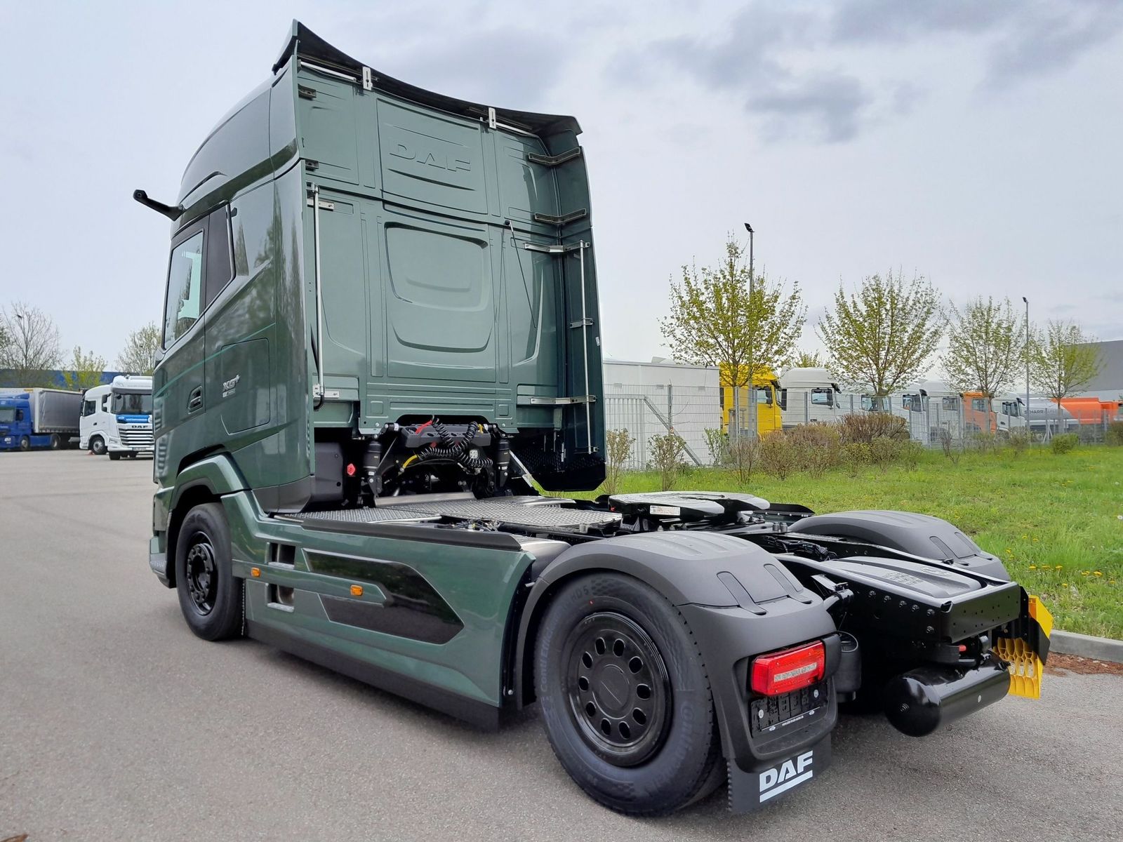 Fahrzeugabbildung DAF FT XG+ 530 EMERALD EDITION