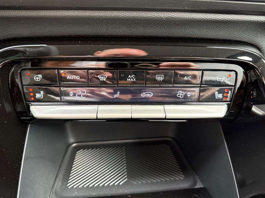 Fahrzeugabbildung Citroën C3 Aircross Turbo 100 PLUS - Winter Paket