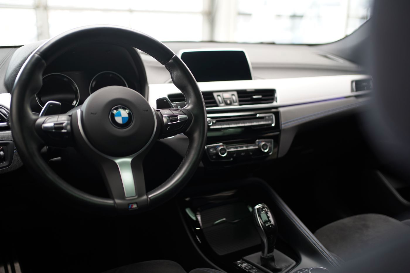 Fahrzeugabbildung BMW X2 20i M Sport +Glasdach+LED+Komfortzugang+AHK