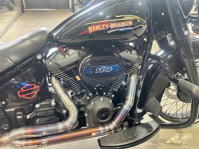 Fahrzeugabbildung Harley-Davidson Heritage Softail Classic 114cui Chicano Umbau