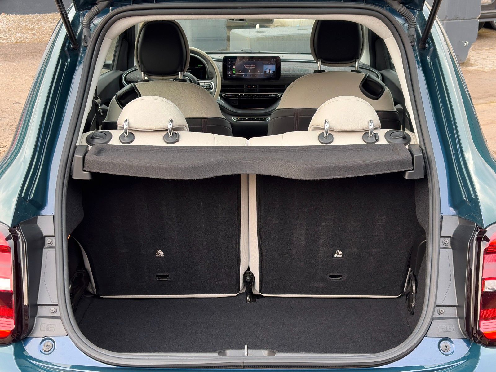 Fahrzeugabbildung Fiat 500e La Prima by Bocelli Leder CarPlay ACC CAM