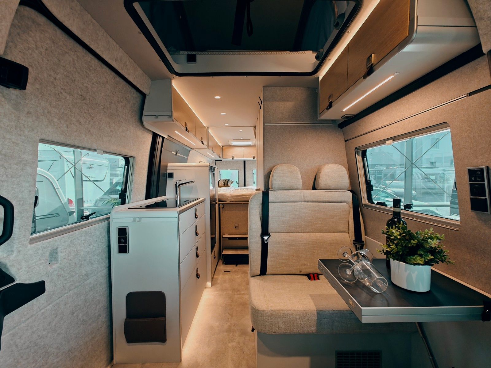 Fahrzeugabbildung HYMER / ERIBA / HYMERCAR GRAND CANYON S 4x4 MB 700 - NEU! MODELL 2026