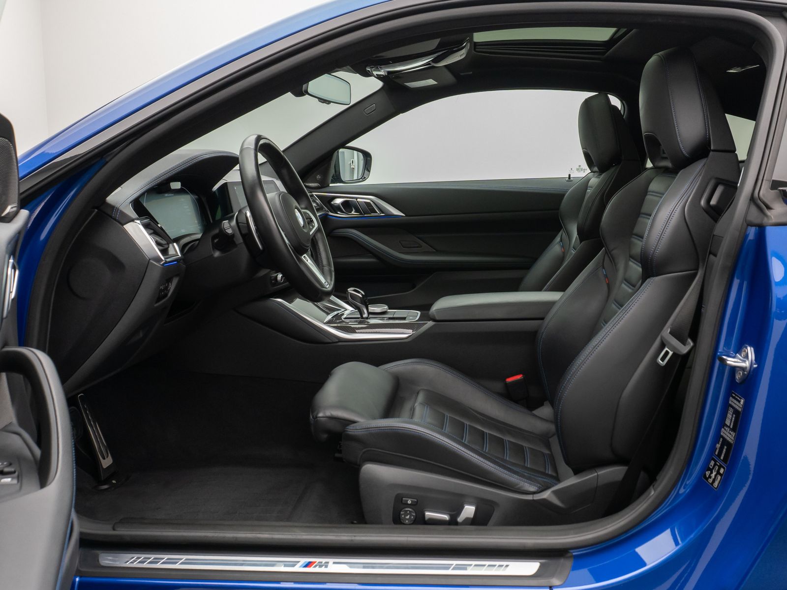 Fahrzeugabbildung BMW M440d xD Coupé 360°Glasdach HUD Laser DAB H/K