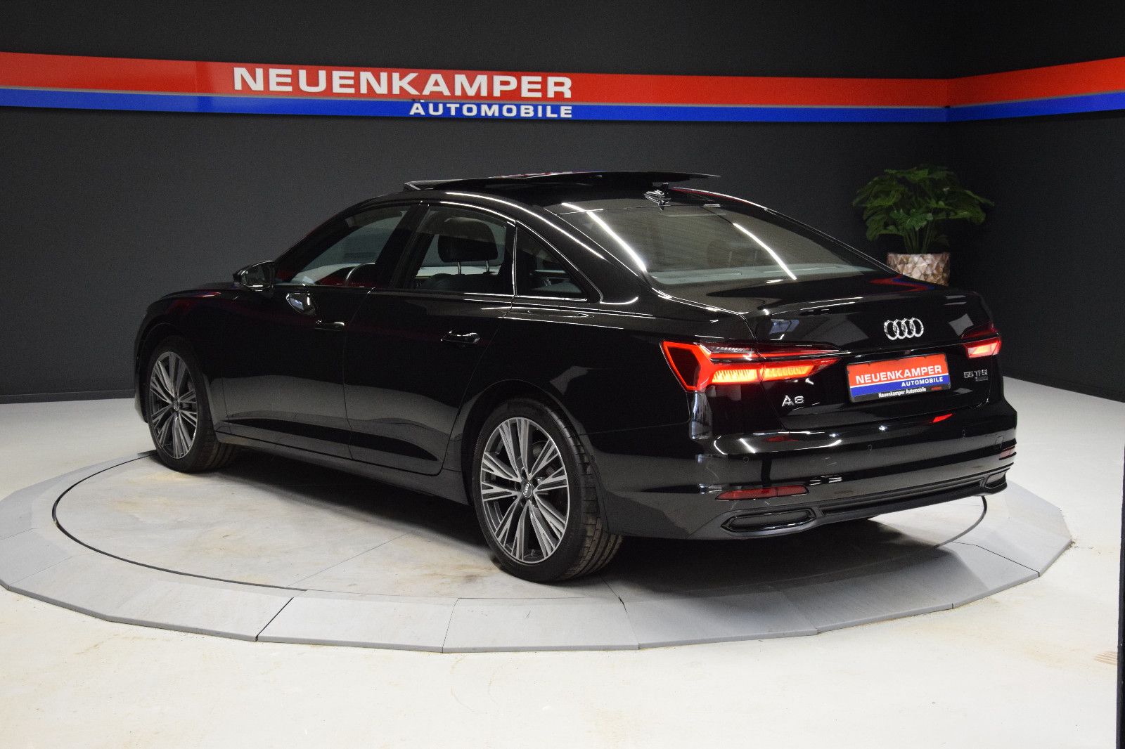 Fahrzeugabbildung Audi A6 Lim. 55 TFSI quattro Sport Pano Leder ACC