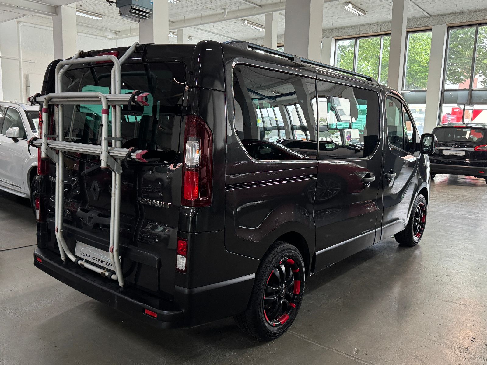 Fahrzeugabbildung Renault Trafic 1.6 DCI EXPRESSION 9-SITZER CAMPER STHDHZ