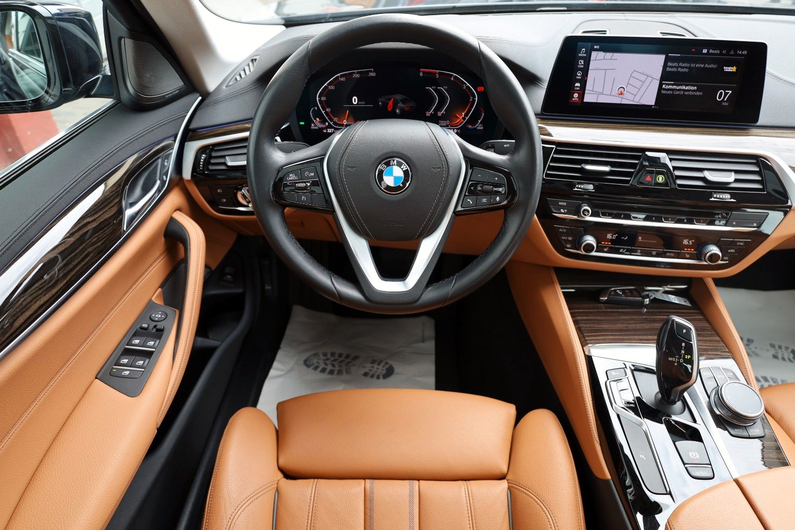 Fahrzeugabbildung BMW 520 d xDrive Lim. Luxury,Leder,Navi,Kamera,SD,SH