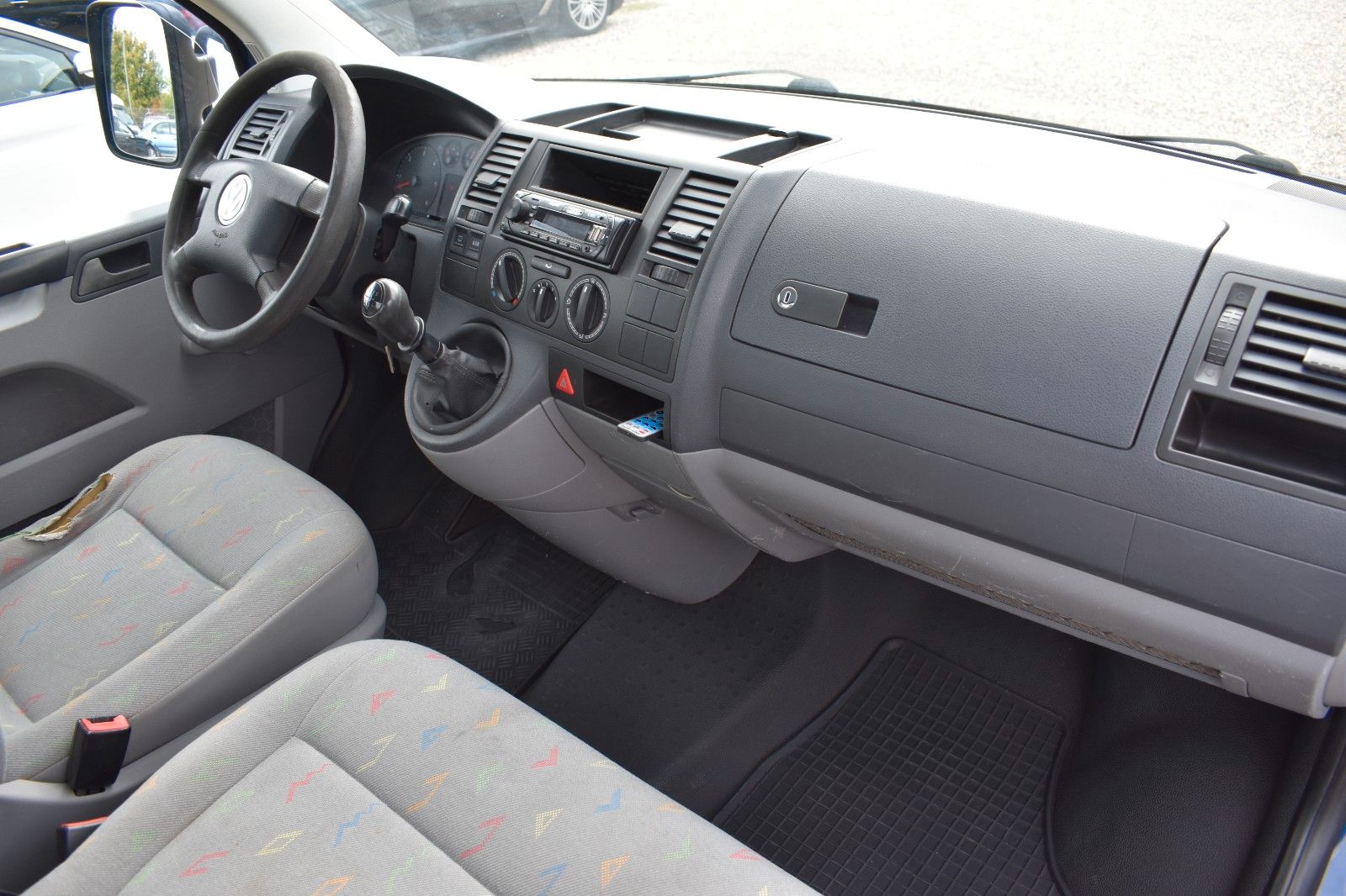 Fahrzeugabbildung Volkswagen T5 Transporter Pritsche Pritsche