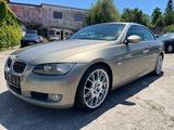 BMW 325i Cabrio Sportpaket*AUTOMATIK*XENON*KEYLESS* - mit Benzin-Antrieb: Gold, Cabrio