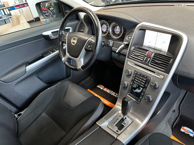 Volvo XC60 Momentum AWD *Xenon*Leder*