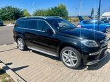 Mercedes-Benz GL 500 4MATIC - AMG Paket - Mercedes-Benz GL 500: AMG