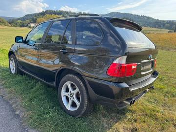 صورة 8 لـ 2001 BMW X5