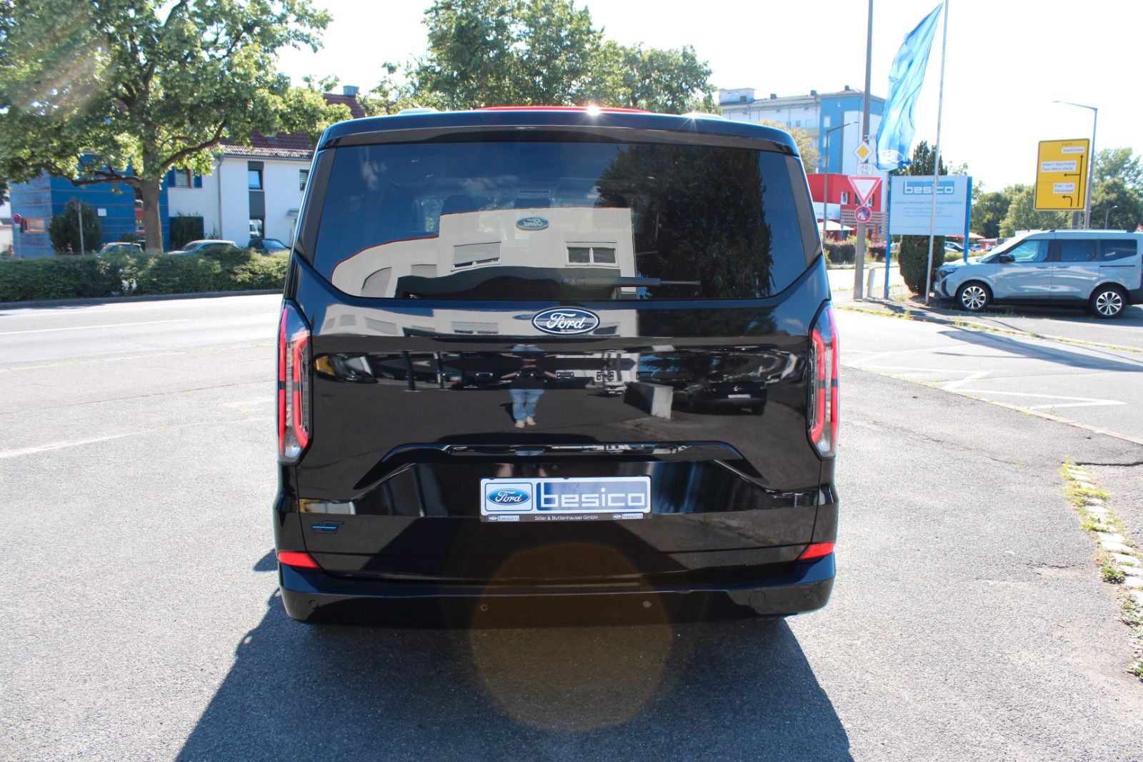 Ford Tourneo Custom Titanium X*Pano*B&O*Navi*19 Zoll* imagem 3