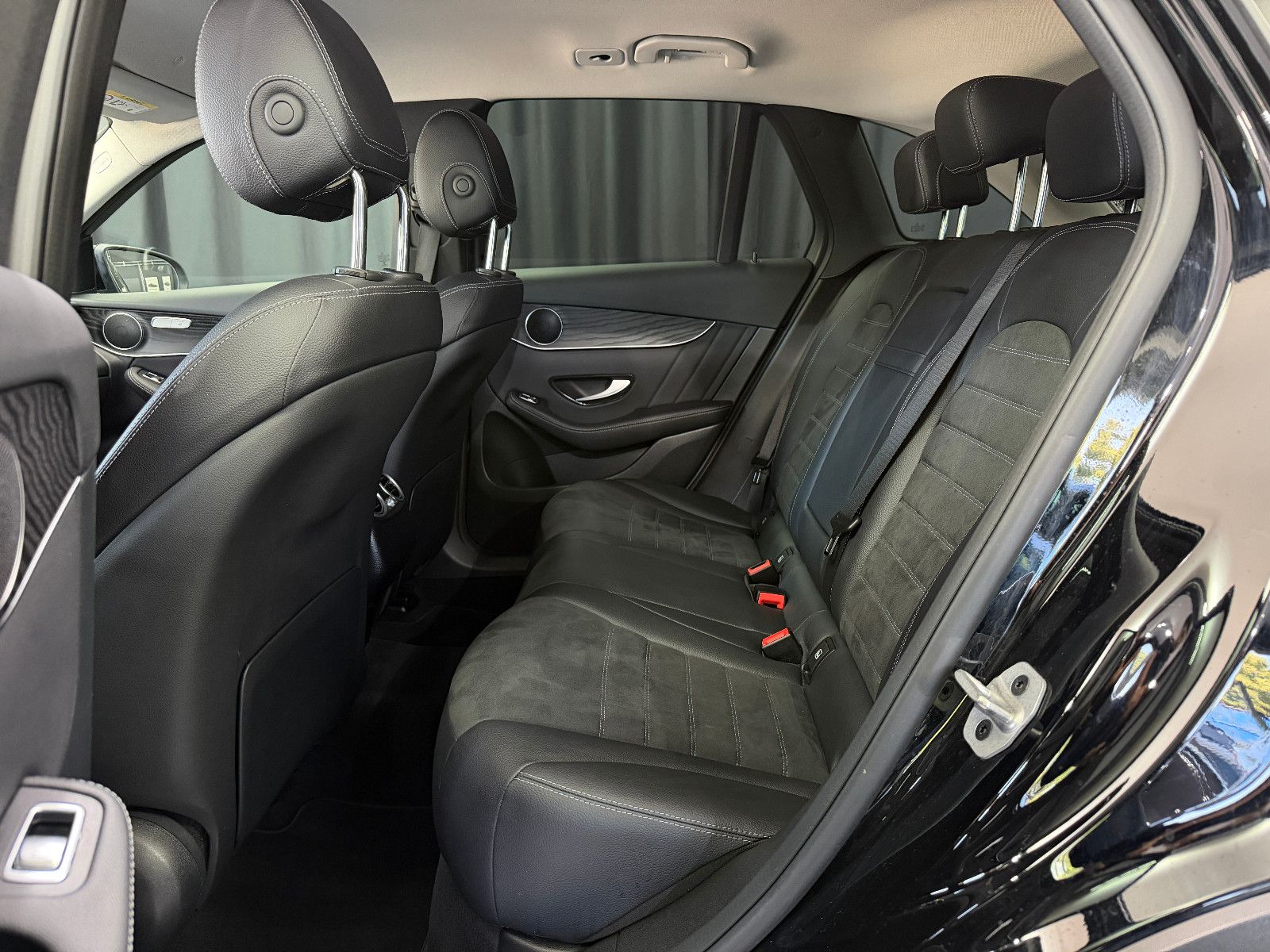 Fahrzeugabbildung Mercedes-Benz GLC 200 4Matic|AUTOMATIK|AMG-LINE|DIGI-TACHO|AHK