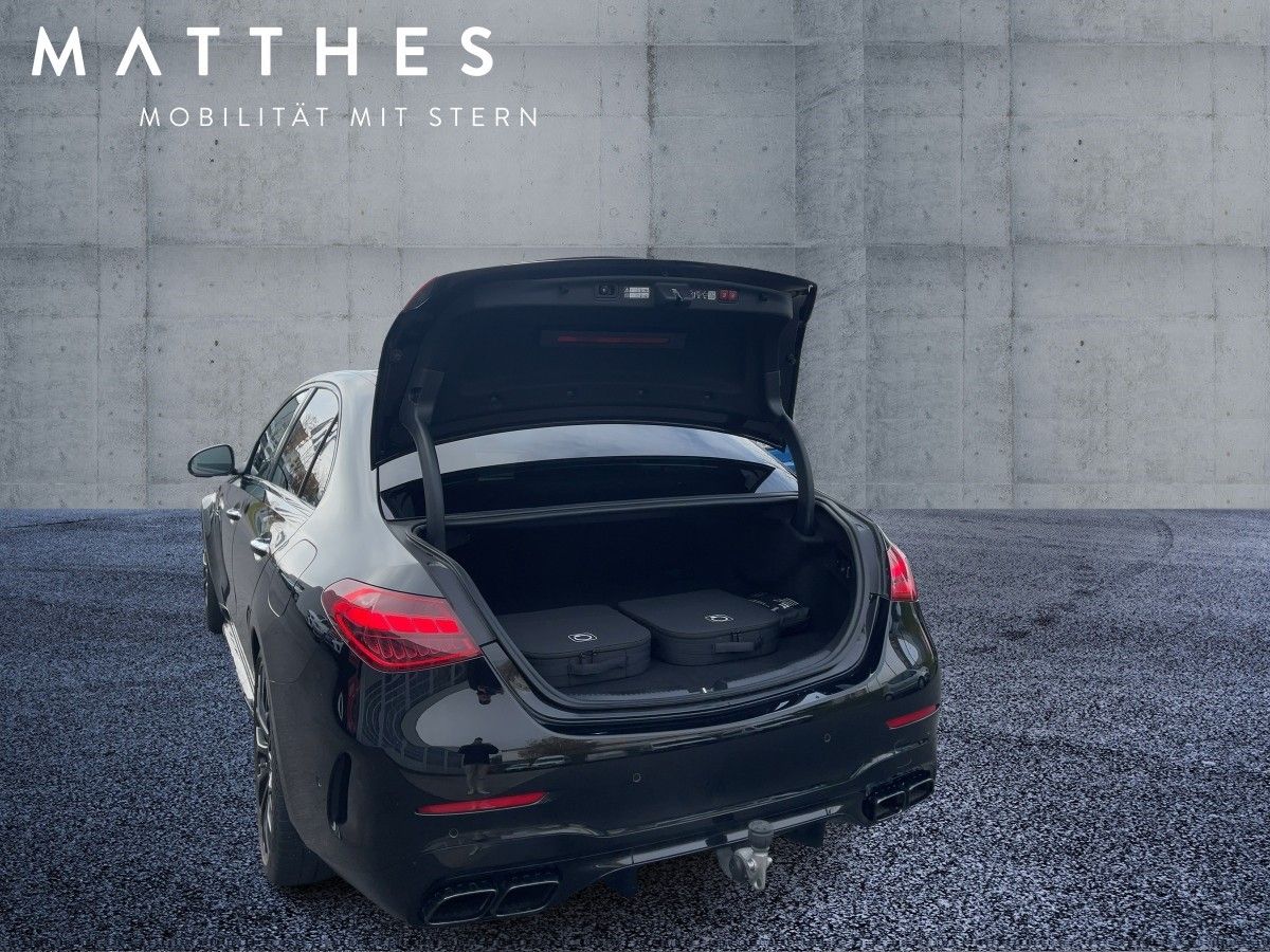 Fahrzeugabbildung Mercedes-Benz C 63 S E-Performance AMG/Night-II/Pano/360°