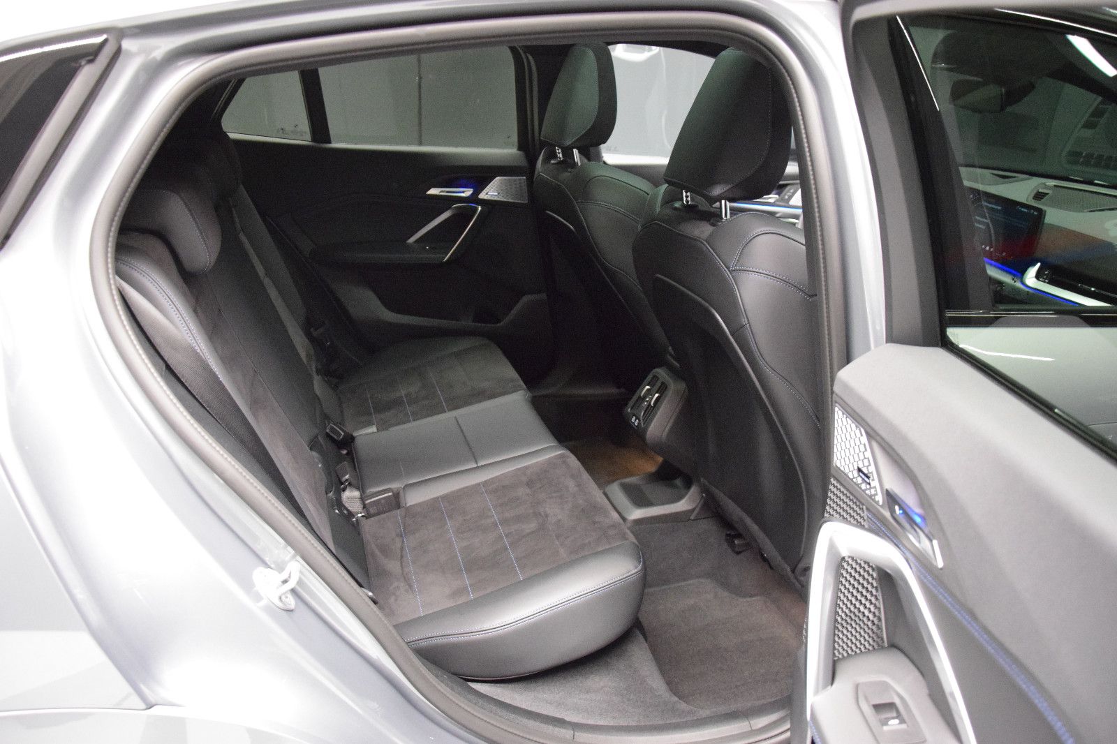 Fahrzeugabbildung BMW X2 20d xDrive M Sport 360° Pano HuD AHK h/k ACC