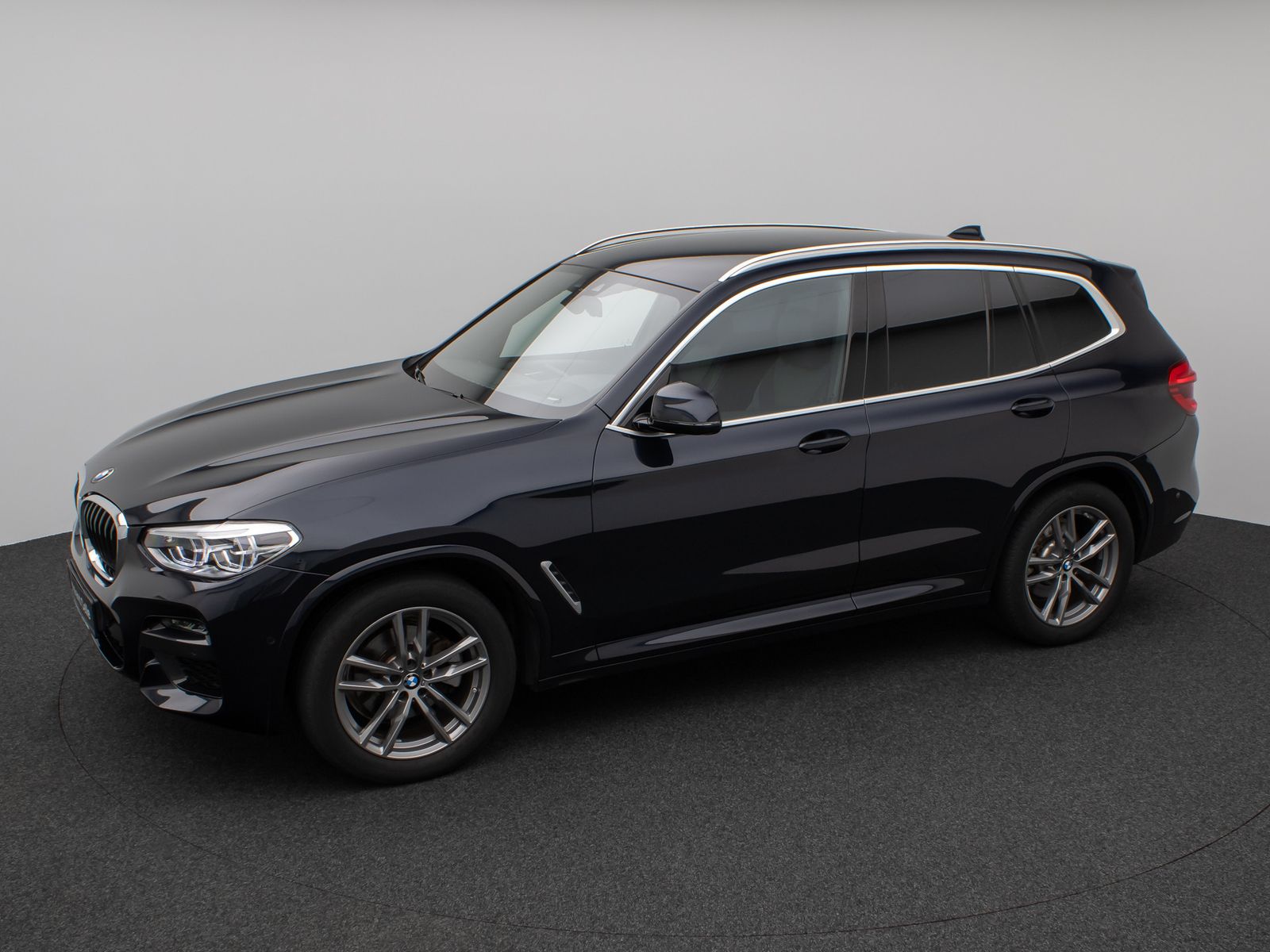 Fahrzeugabbildung BMW X3 xD20d M Sport Kamera HUD DAB H/K AHK Komfort
