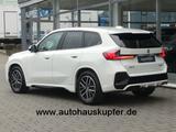 BMW iX1 xDrive30 M Sportp. ACC+°AHK°HUP+Harm.Kardon - BMW iX1 Jahreswagen