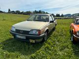 Opel Rekord E2 - Opel Rekord: 2.2