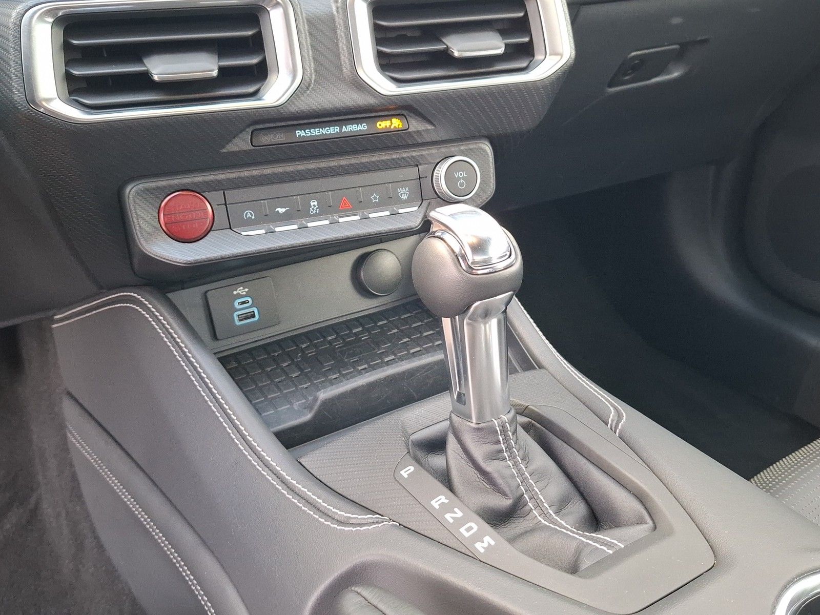 FORD Mustang Fastback 5.0 Ti-VCT V8 GT AUTOMATIK / LE - Image 14