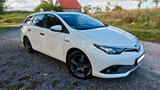 Toyota Auris Touring 1.8 VVT-i Hybrid Automatik  - Toyota Auris Touring Sports aus 2015