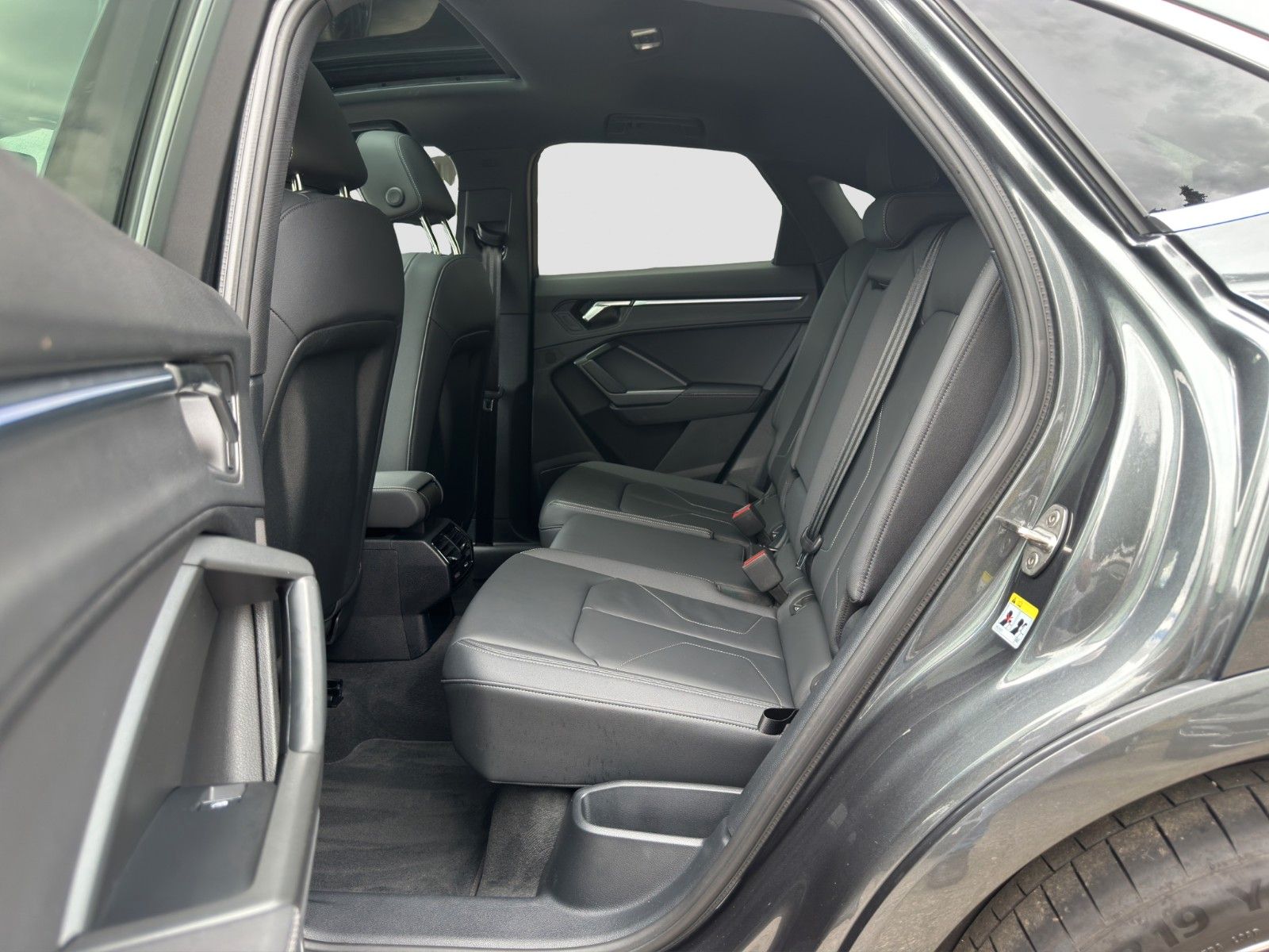 Audi Q3 SB 40TFSI QUATTRO S-LINE ACC PANO SONOS AHK foto 13