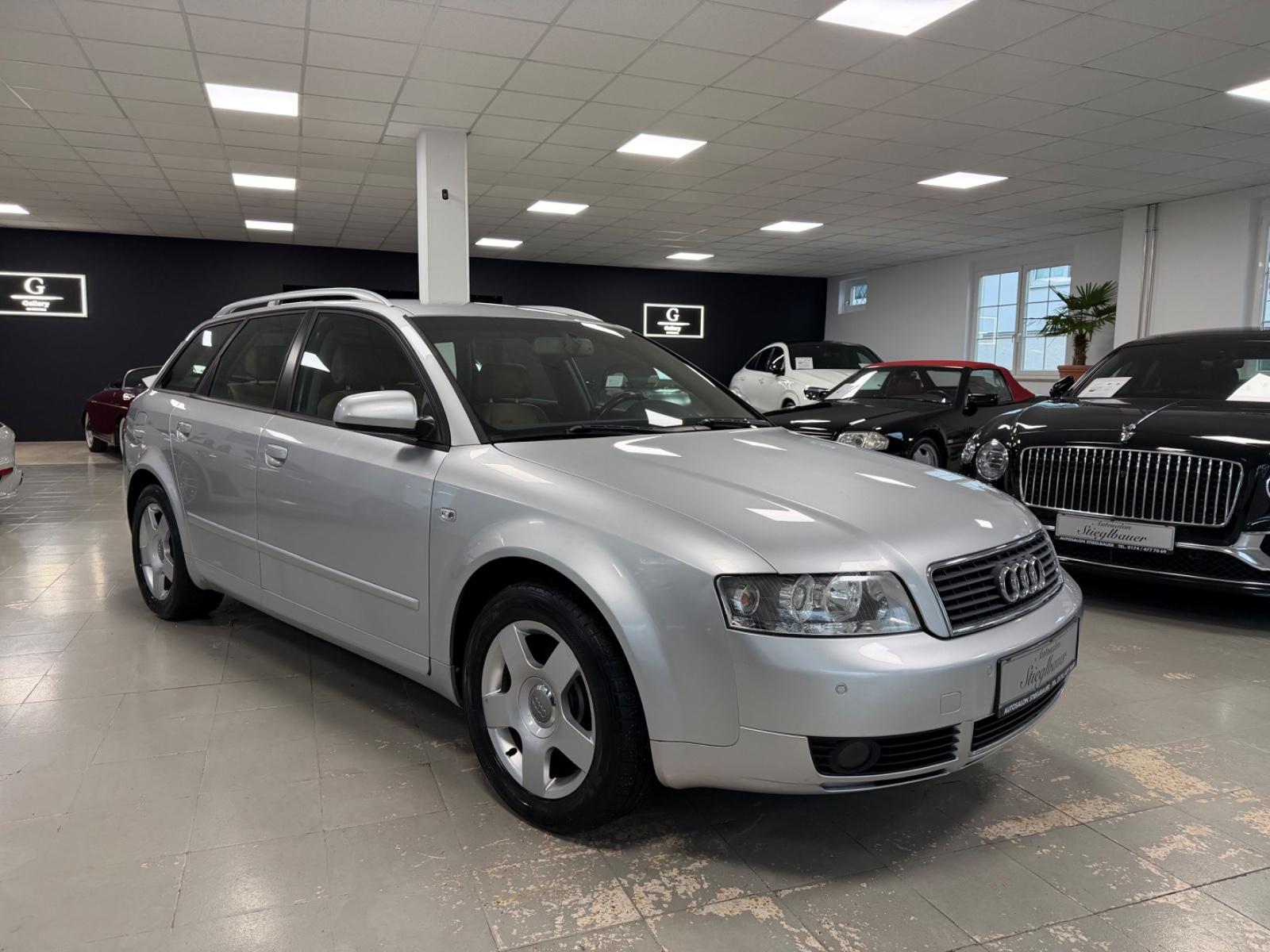 Audi A4 3.0 Quattro/Schaltgetriebe/Audi Exclusive