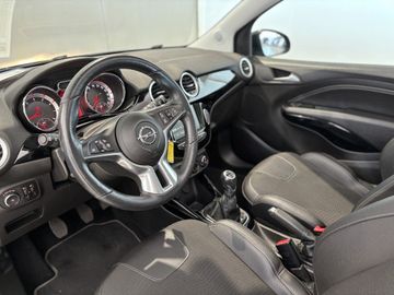 Fotografie des Opel Adam 1.4 Rocks
