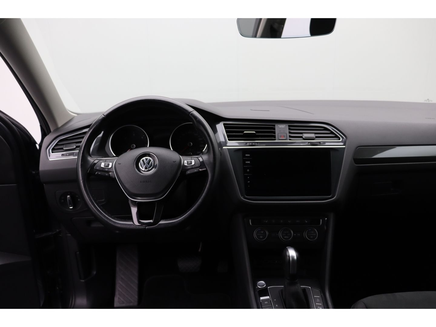 Fahrzeugabbildung Volkswagen Tiguan Allspace Highline R-Line AHK schwenkbar