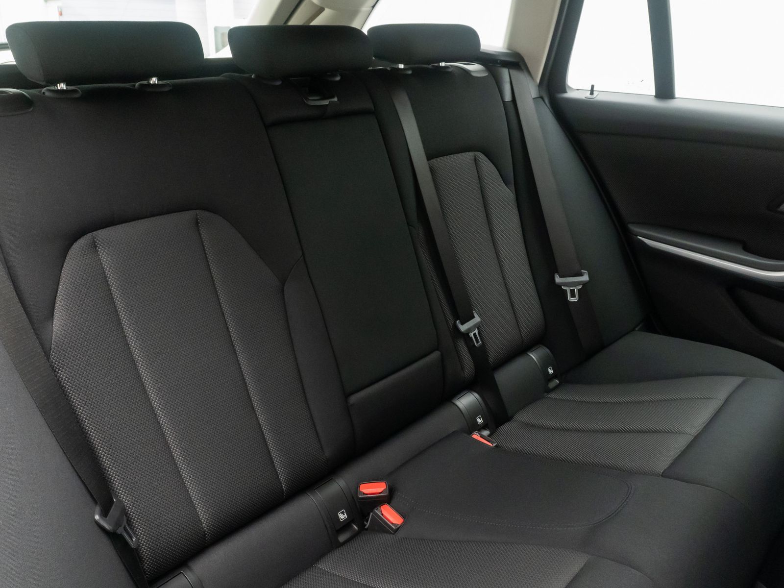 Fahrzeugabbildung BMW 320d DAB CockPitPro Lordos Stop&Go PDC Alarm