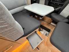 HYMER-ERIBA B MCT 550-LED-Distronic-Sat-1.Hd.Zul GG 3500 kg