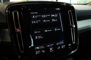 Volvo XC40 - 11