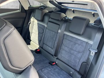 Citroën C4 PureTech 130 EAT8 Max *Head-Up*ACC *Alcantara