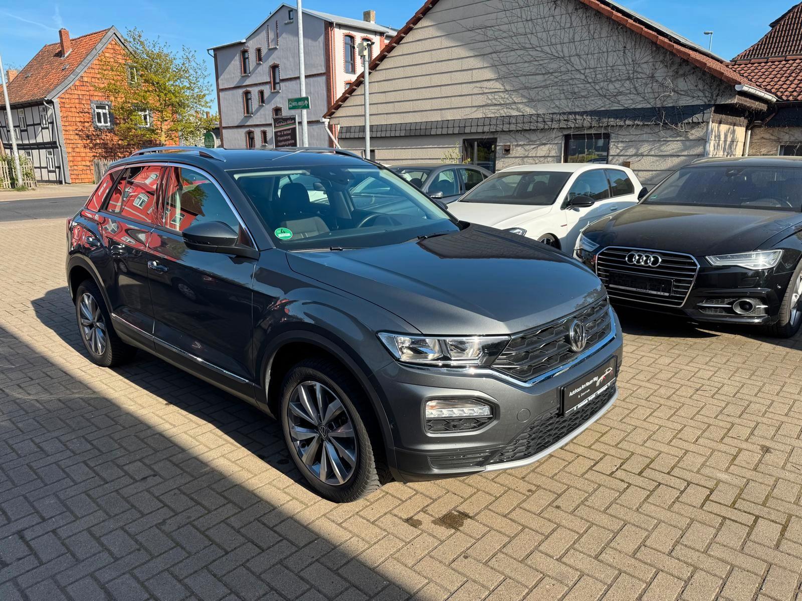 Volkswagen T-Roc Style AHK Kamera Navi Klima Virtual Cockp.