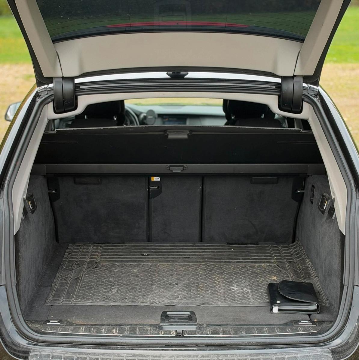 BMW 520 2011 — photo 18