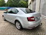 Skoda Octavia 1.5TSI Limousine Style*DSG*ACC*PDC*App-N - Skoda Octavia Gebrauchtwagen in Hamburg