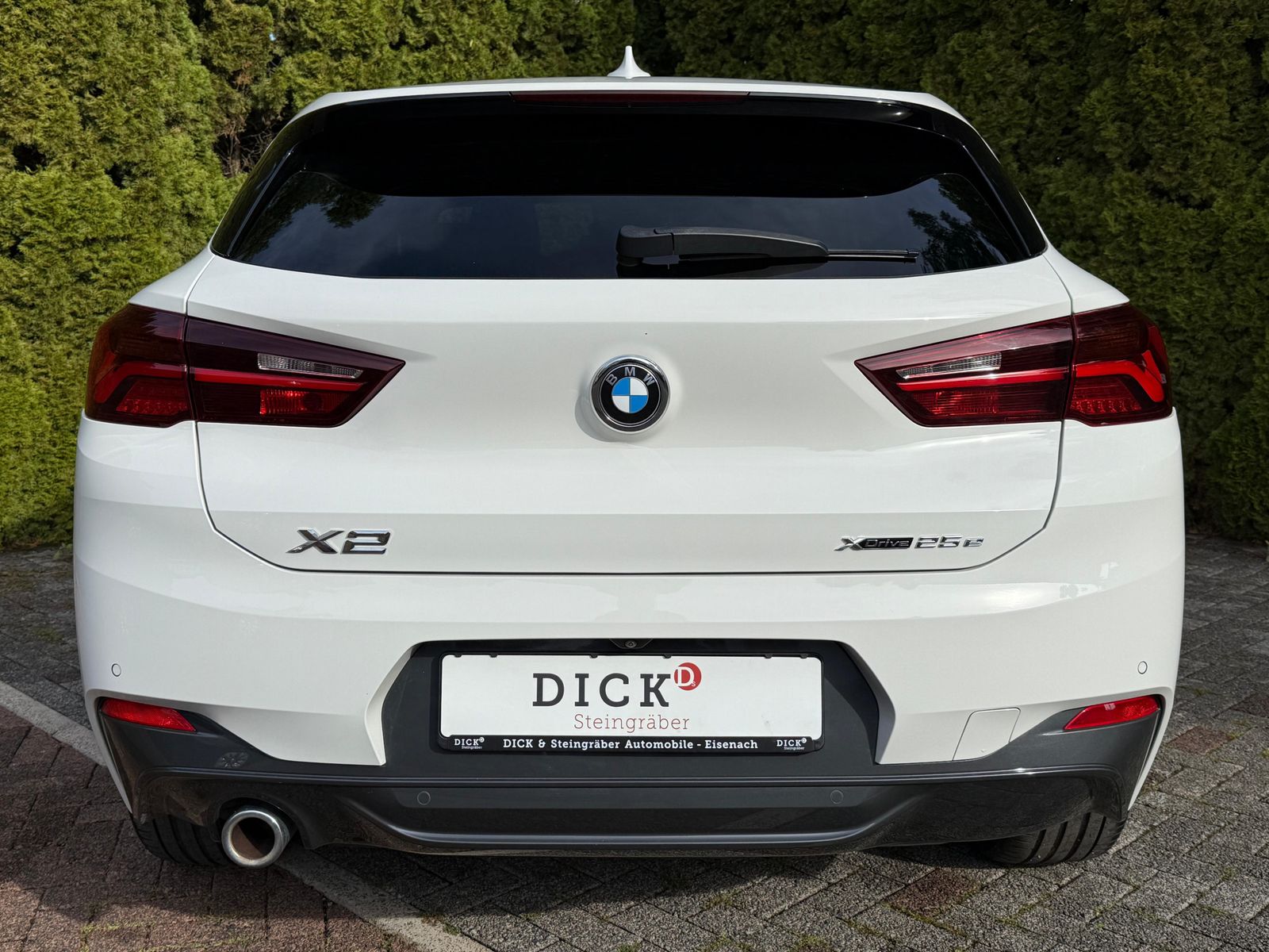 Fahrzeugabbildung BMW X2 xDrive 25e M Sport LED+NAV+KAM+H&K+PARK+CARPL