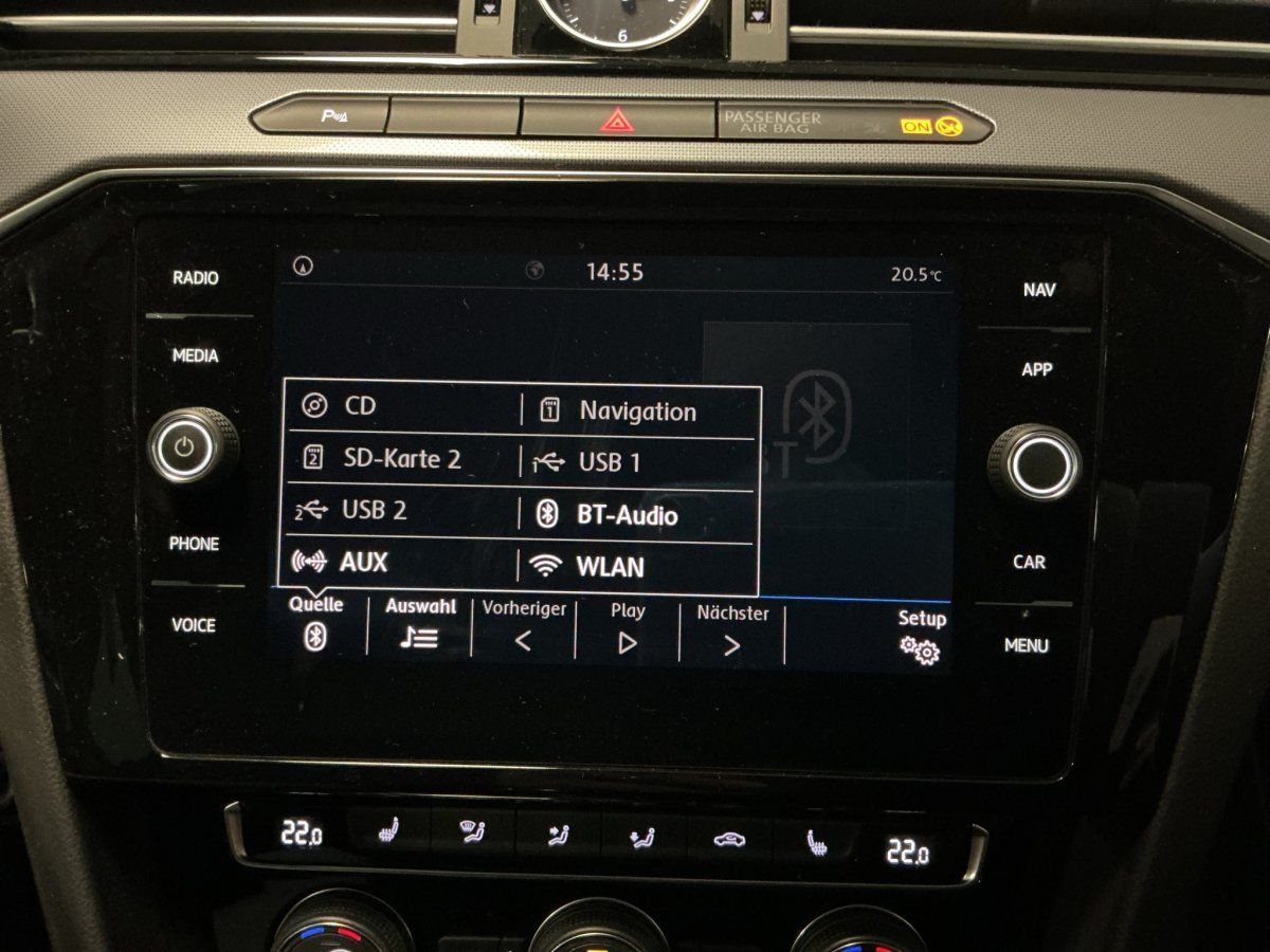 Fahrzeugabbildung Volkswagen Passat Variant Comfortline R-Line 1.4 TSI Navi