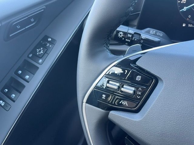 Fahrzeugabbildung Kia Niro Spirit Hybrid LED Kamera Sitzbelüftung