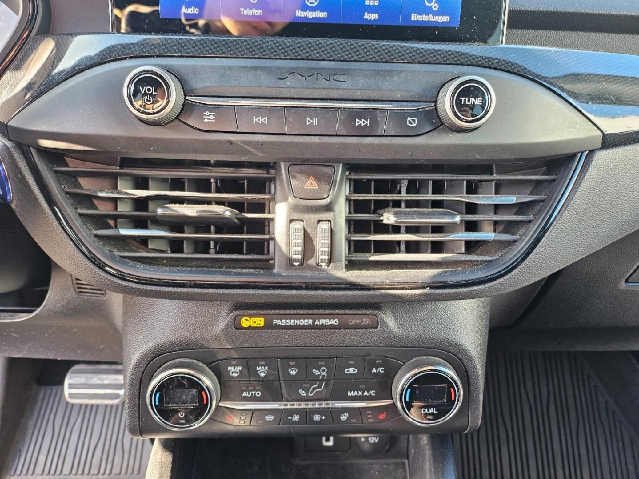 Fahrzeugabbildung Ford Focus Turnier ST-Line