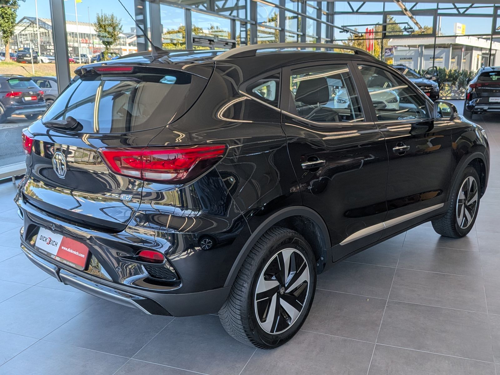 MG ZS