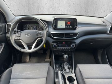 Hyundai Tucson 1.6 Trend +Kam.+SHZ+SpurH+PDC+2xKlima+LM