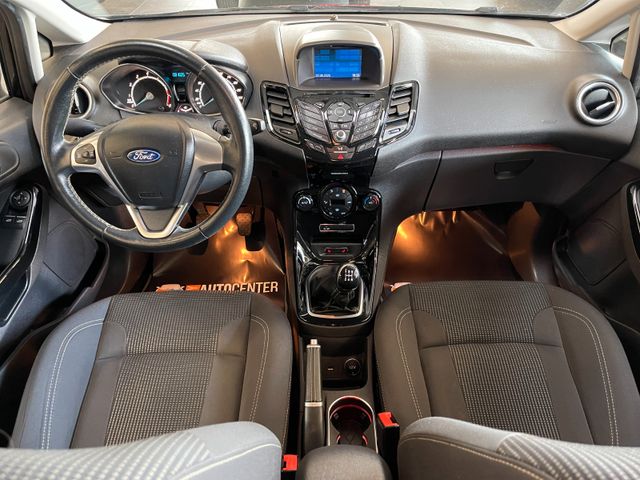 Ford Fiesta Titanium *NAVI*KLIMAAUTOMATIK*SZHZ*
