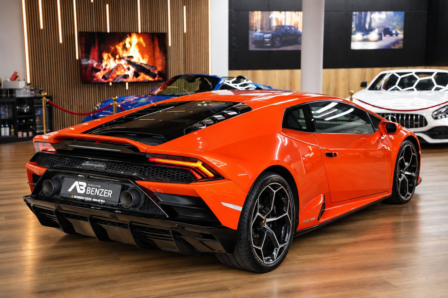 Fahrzeugabbildung Lamborghini Huracán EVO V10 *Lift*Sensonum*Kamera*ACC*SHZ
