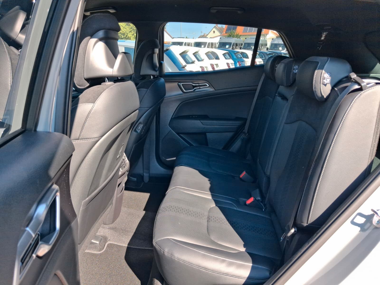 Fahrzeugabbildung Kia Sportage Black Edition ACC Kamera Leder uvm.